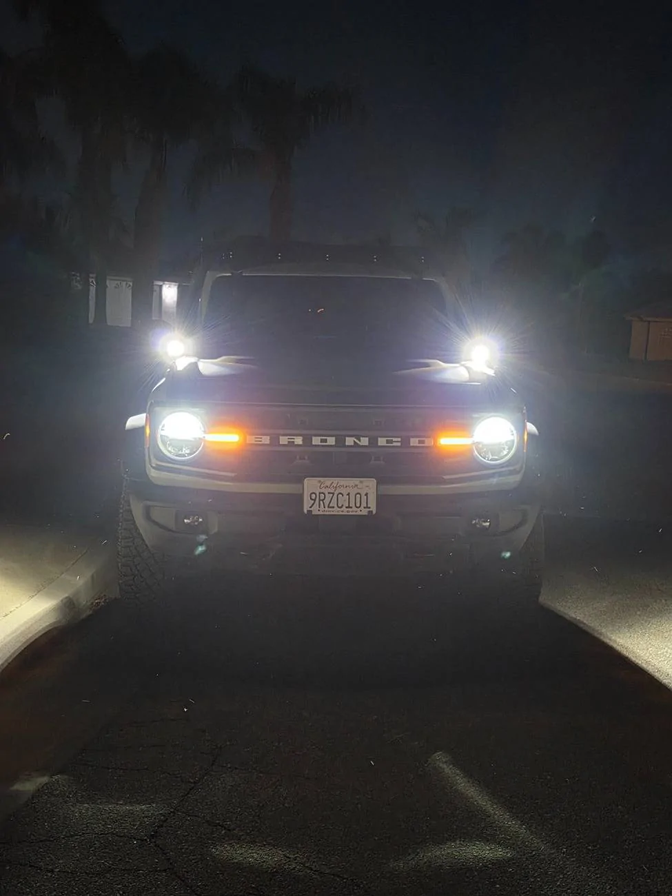 Ford Bronco Busy weekend for lighting/wiring. 1000002183