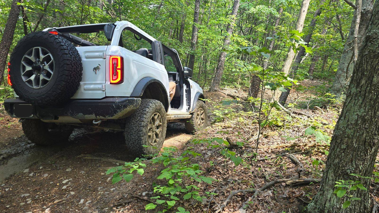 Ford Bronco Running 33-35s for DD, 37s for wheeling 7sJivqbA