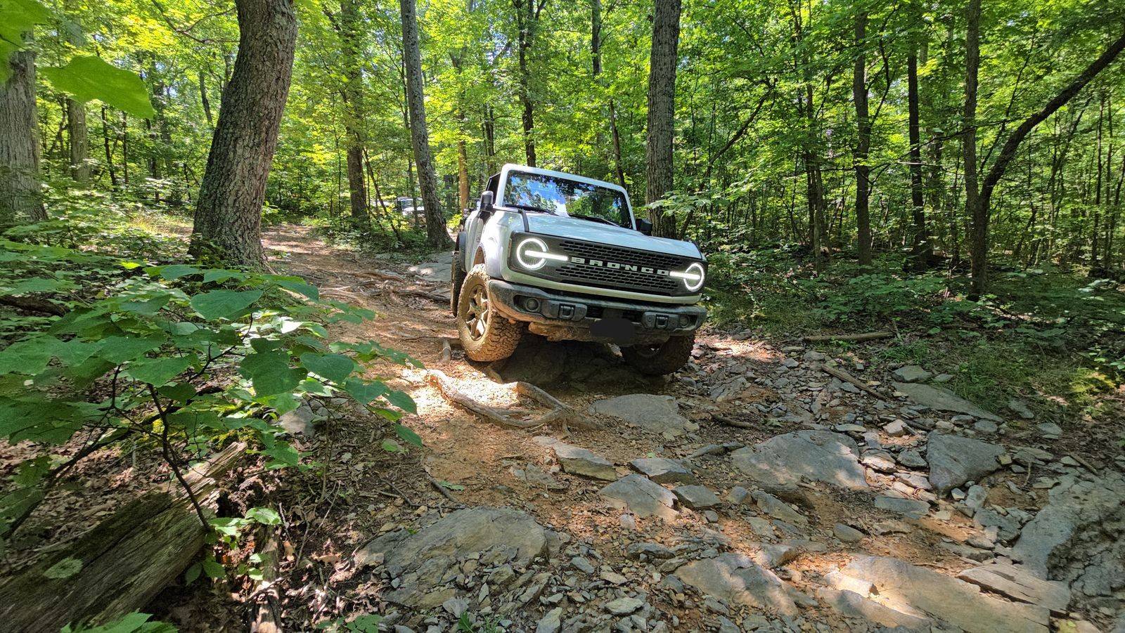 Ford Bronco Running 33-35s for DD, 37s for wheeling bcFwB7P