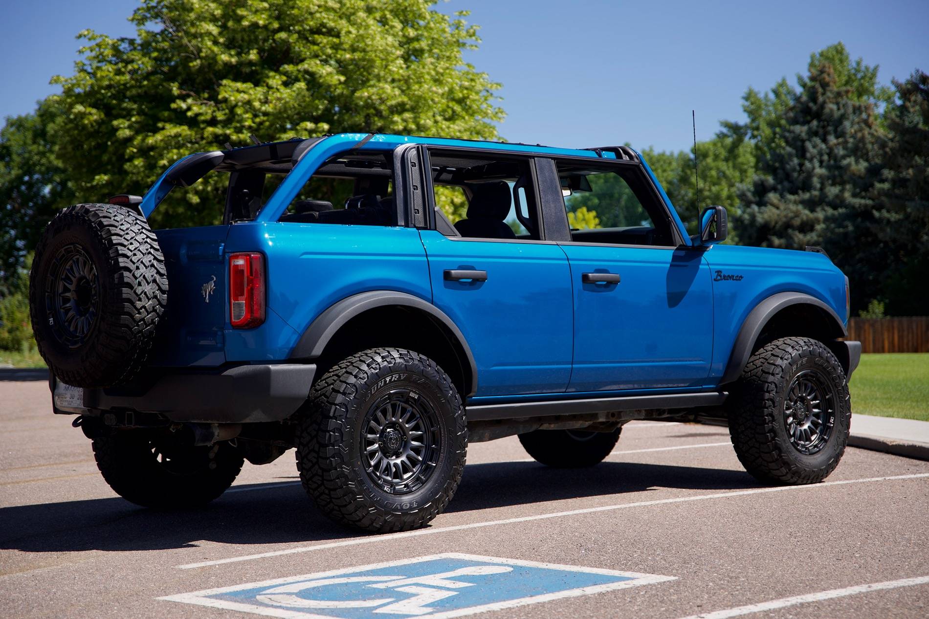 Ford Bronco Show us your installed wheel / tire upgrades here! (Pics) _MG_0836