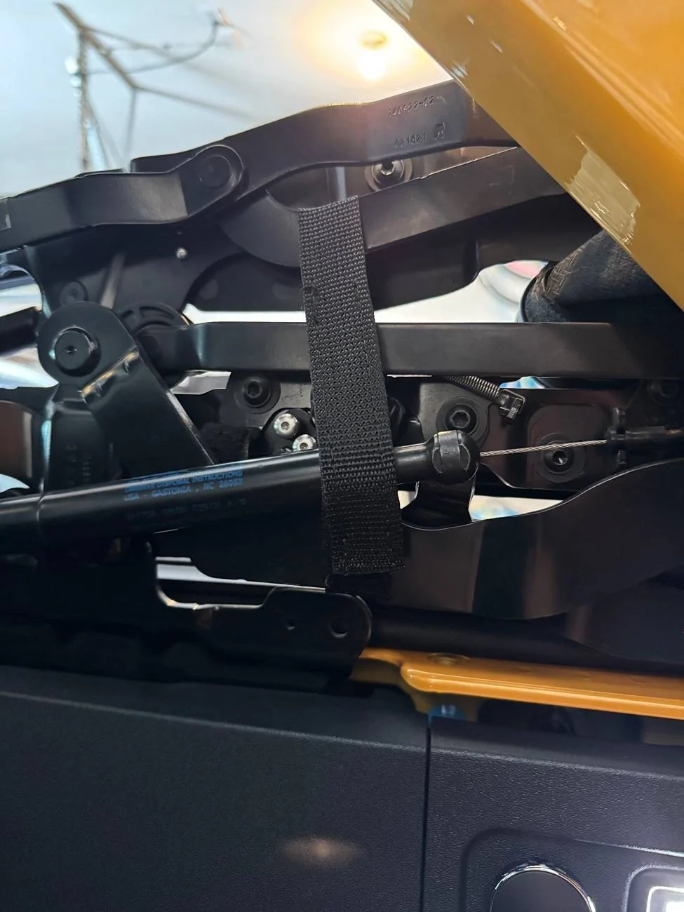 Ford Bronco Soft Top Squeak IMG_3120