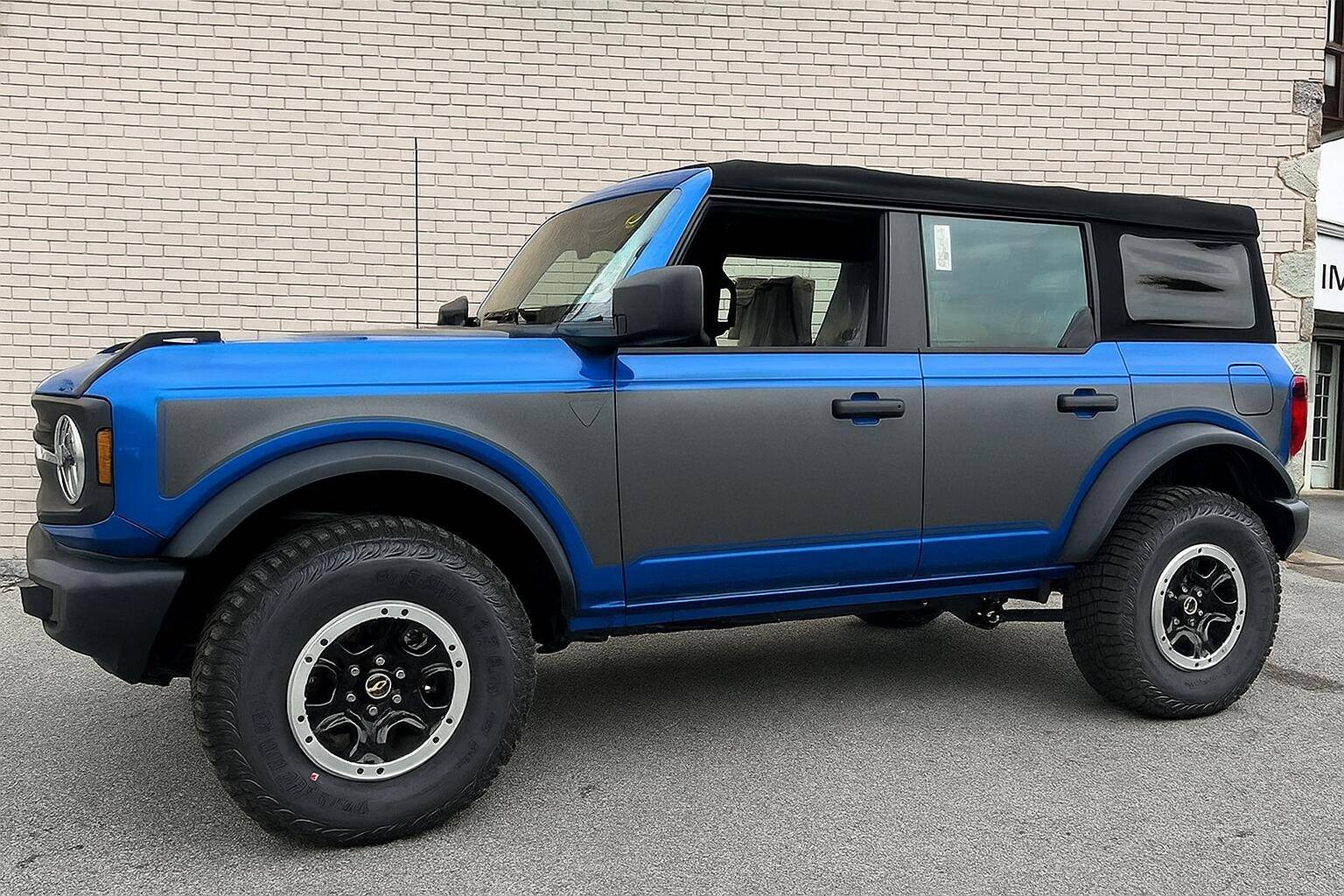 Ford Bronco Vinyl side panels - which color should I get 00A042CA-EF91-4CDE-8A50-8E124900FA5C