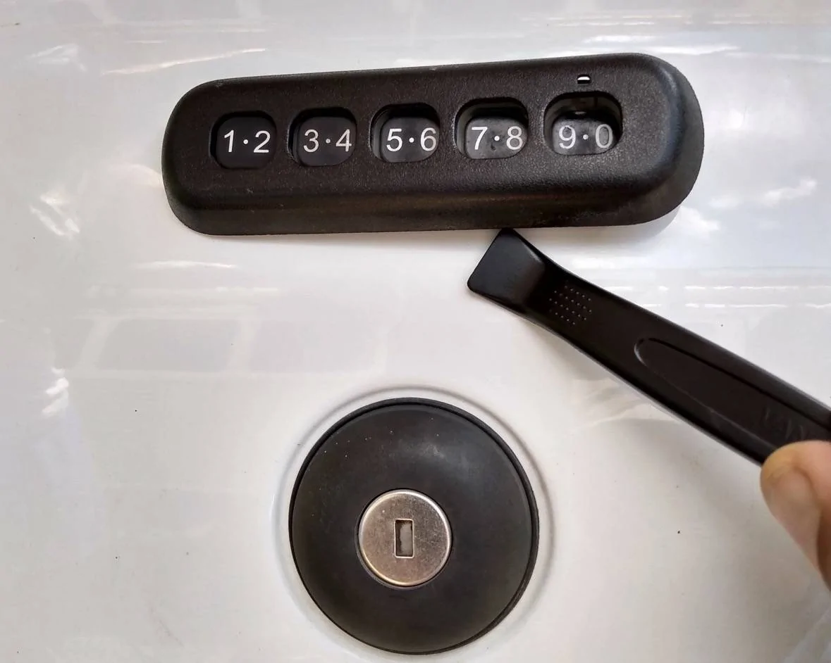 Ford Bronco How to install & program a keyless entry keypad on your Bronco IMG_6325