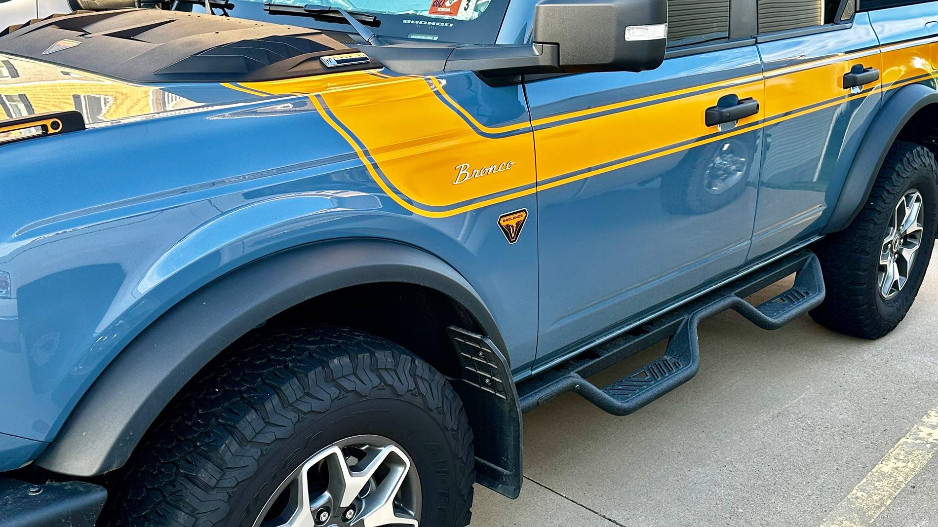 Ford Bronco Vinyl side panels - which color should I get IMG_5293