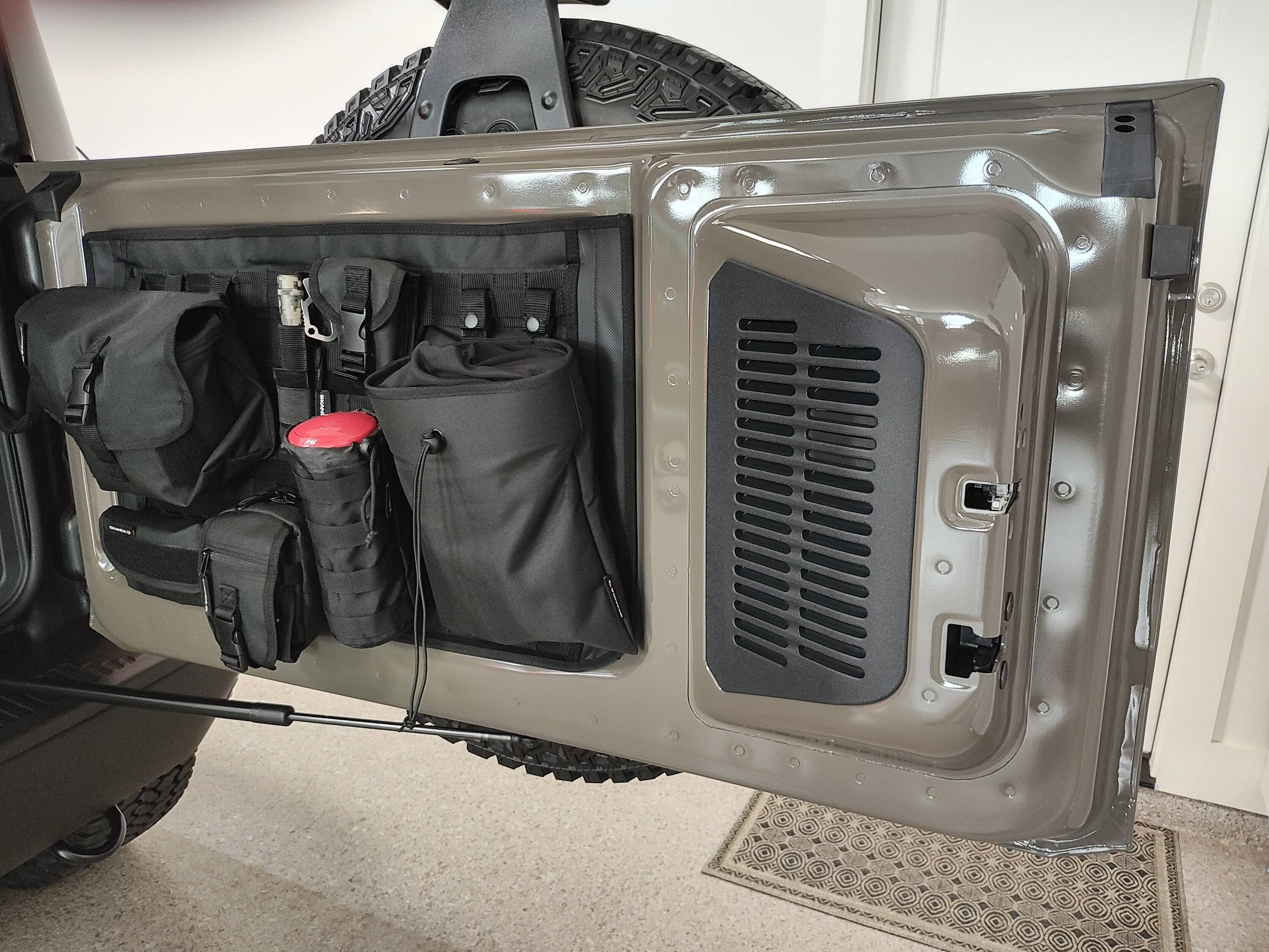 Ford Bronco Bronco Tailgate Inside Handle Needed (Problem Solved 👍) IMG_20250717_142946979_HDR