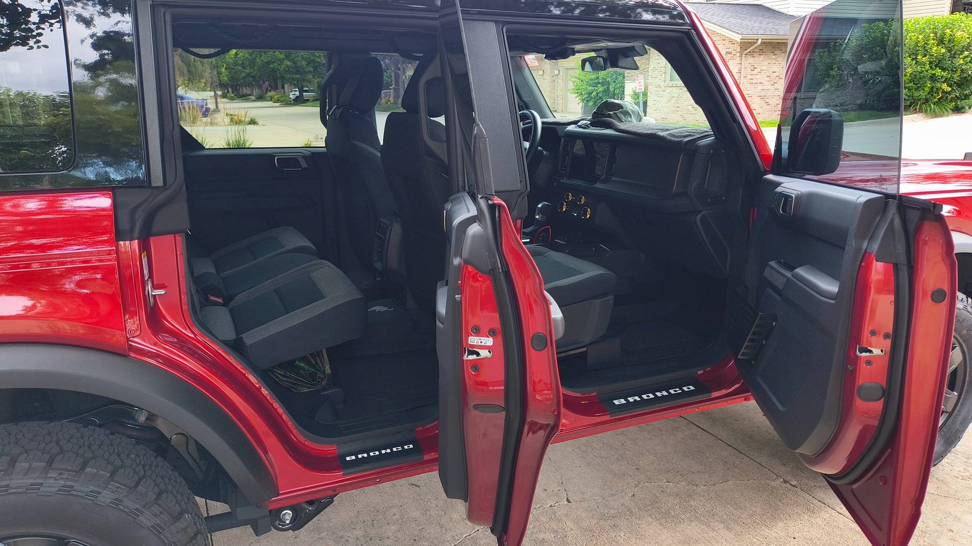 Ford Bronco RUBY RED Bronco Club Bro4