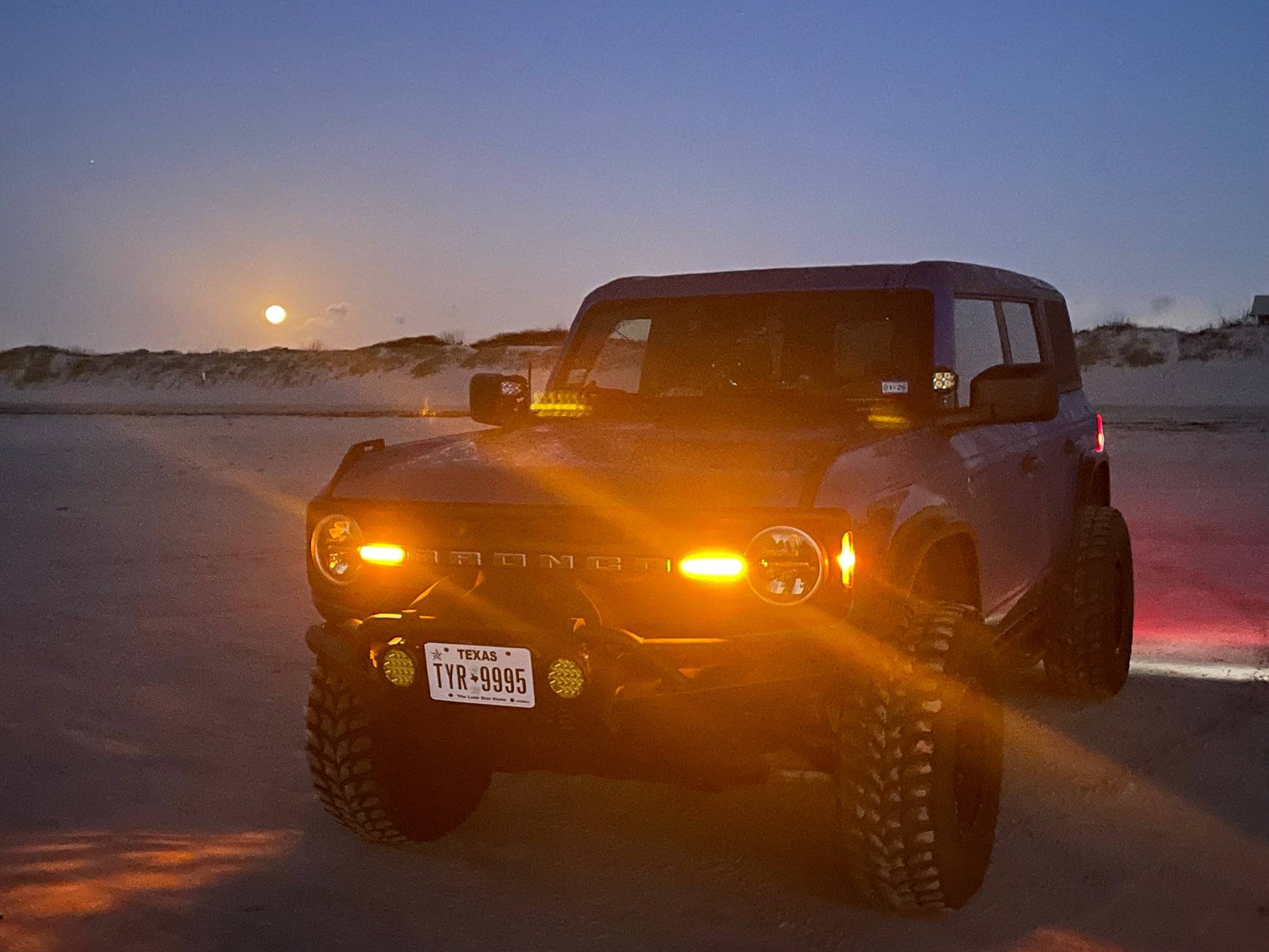 Night Photos! Share Yours 📸 | Page 6 | Bronco6G - 2021+ Ford Bronco ...