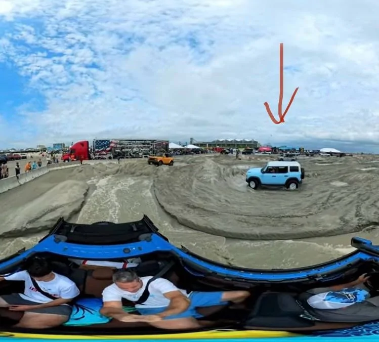 Ford Bronco 2025 Bronco Invasion sand course (video) IMG_2721