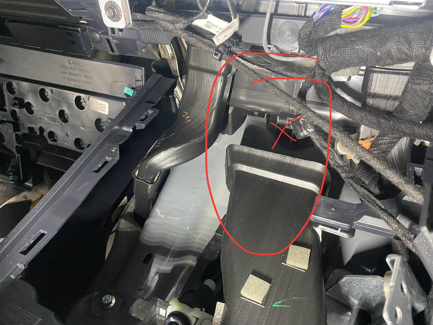 Ford Bronco Retrofit 2025 Bronco's digital dash and rear AC vents? 1753135181191-3e
