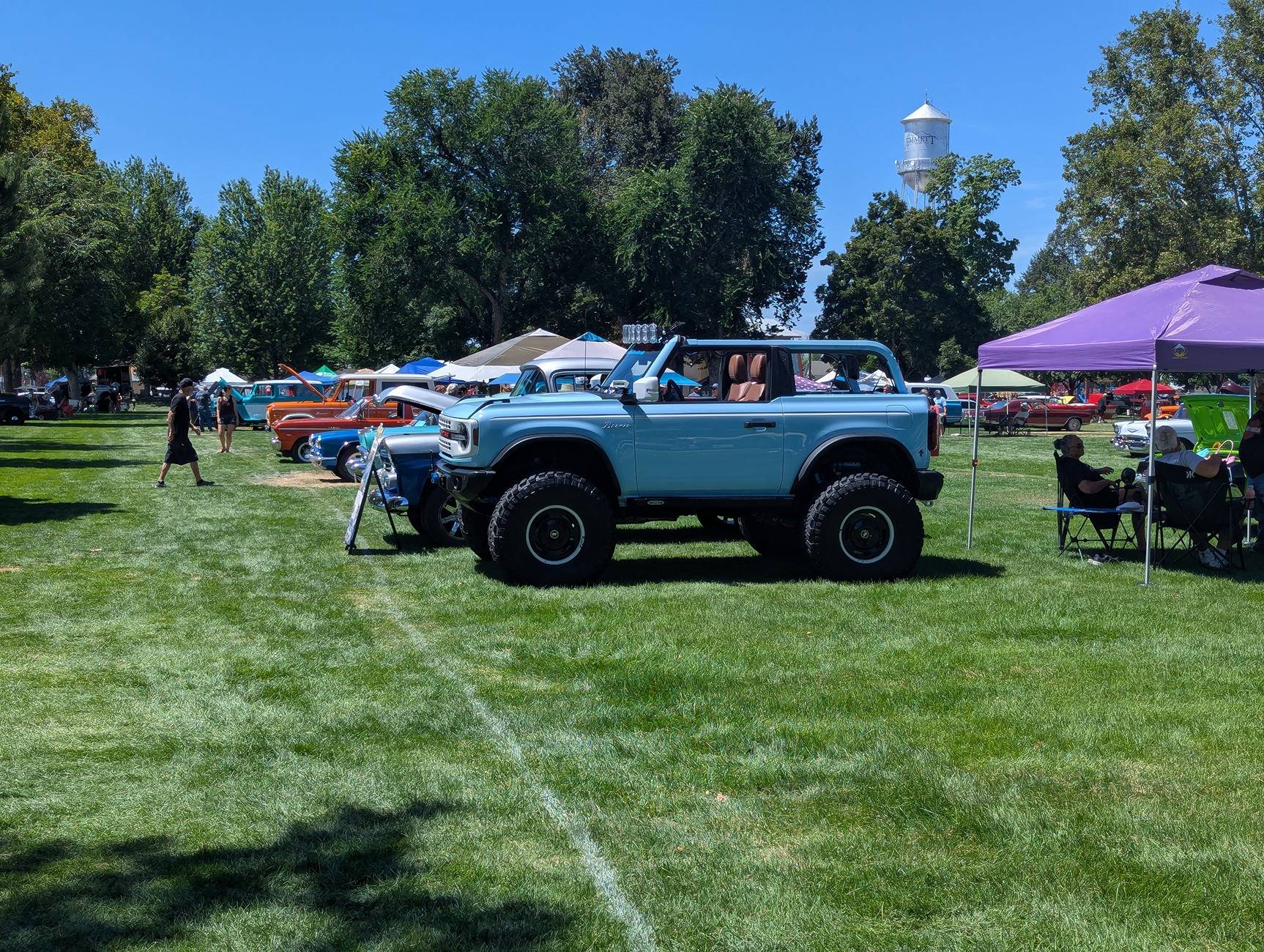 Ford Bronco Two Door Tuesday Lets See Them Two Doors Me at Car show top off