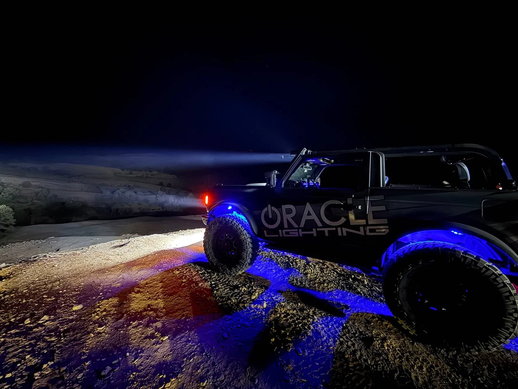 Ford Bronco Base headlight halo and rock light lighting IMG_0539