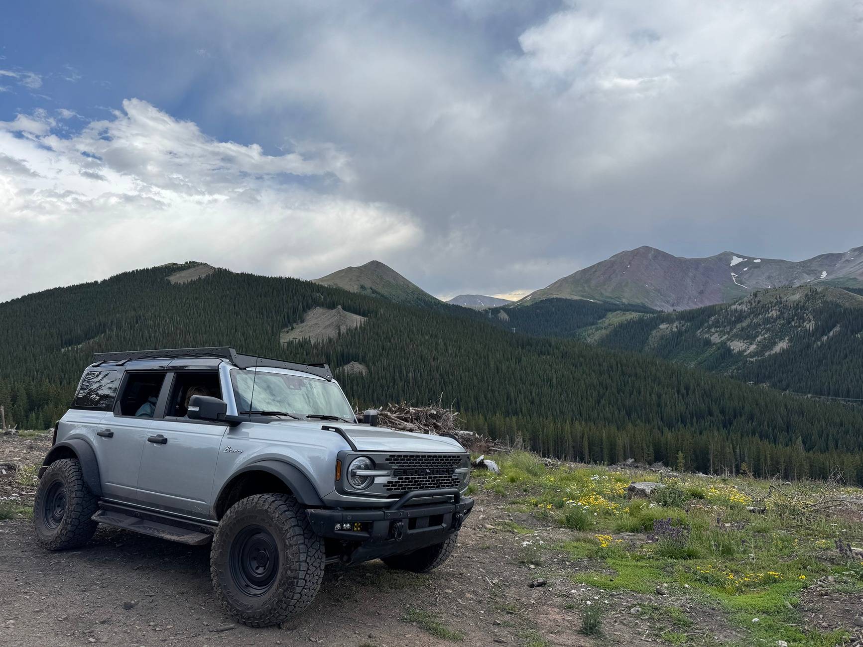 Ford Bronco ICONIC SILVER Bronco Club IMG_3826