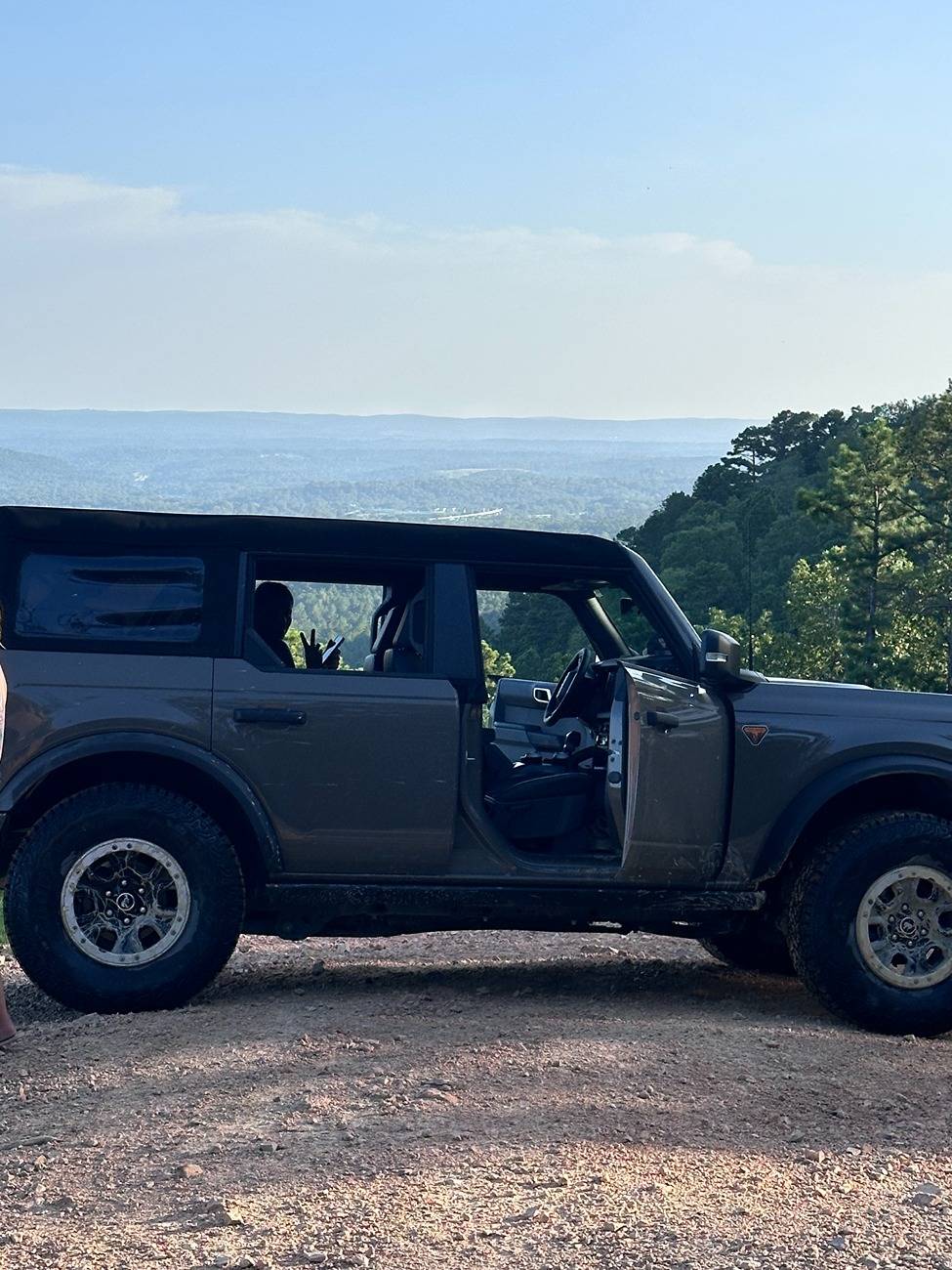 Ford Bronco MARSH GRAY Bronco Club IMG_9214.JPG