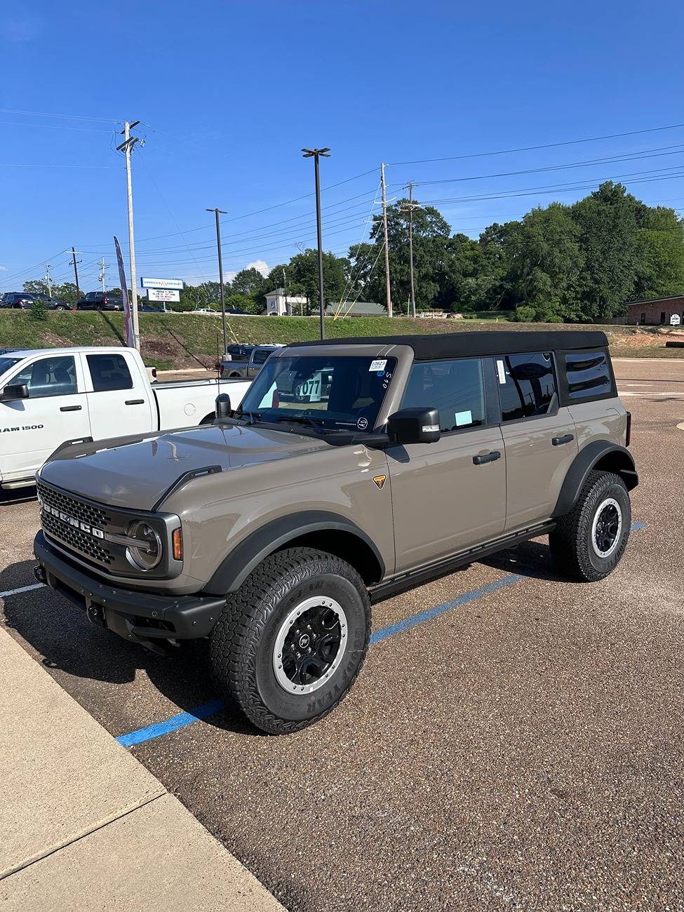 Ford Bronco MARSH GRAY Bronco Club IMG_9205.JPG