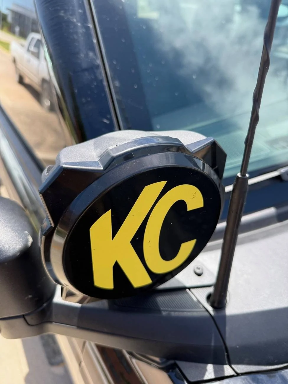 Ford Bronco KC Lights - Gravity Titan Ditch Lights (Hitting Antenna) KC Lights 6