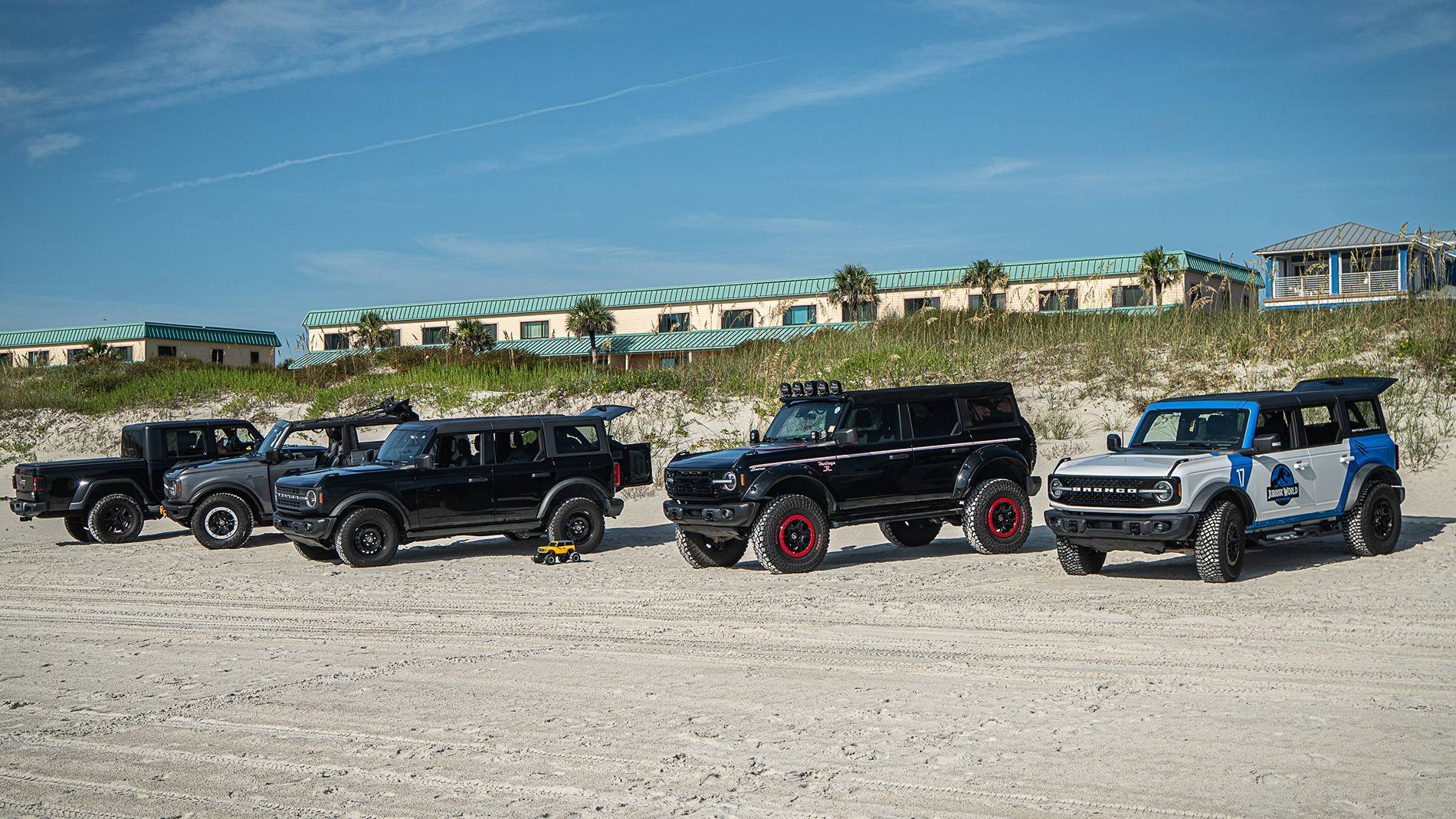 Ford Bronco Christmas In July: 203 Broncos gather on St Augustine Beach, Florida DSC09217
