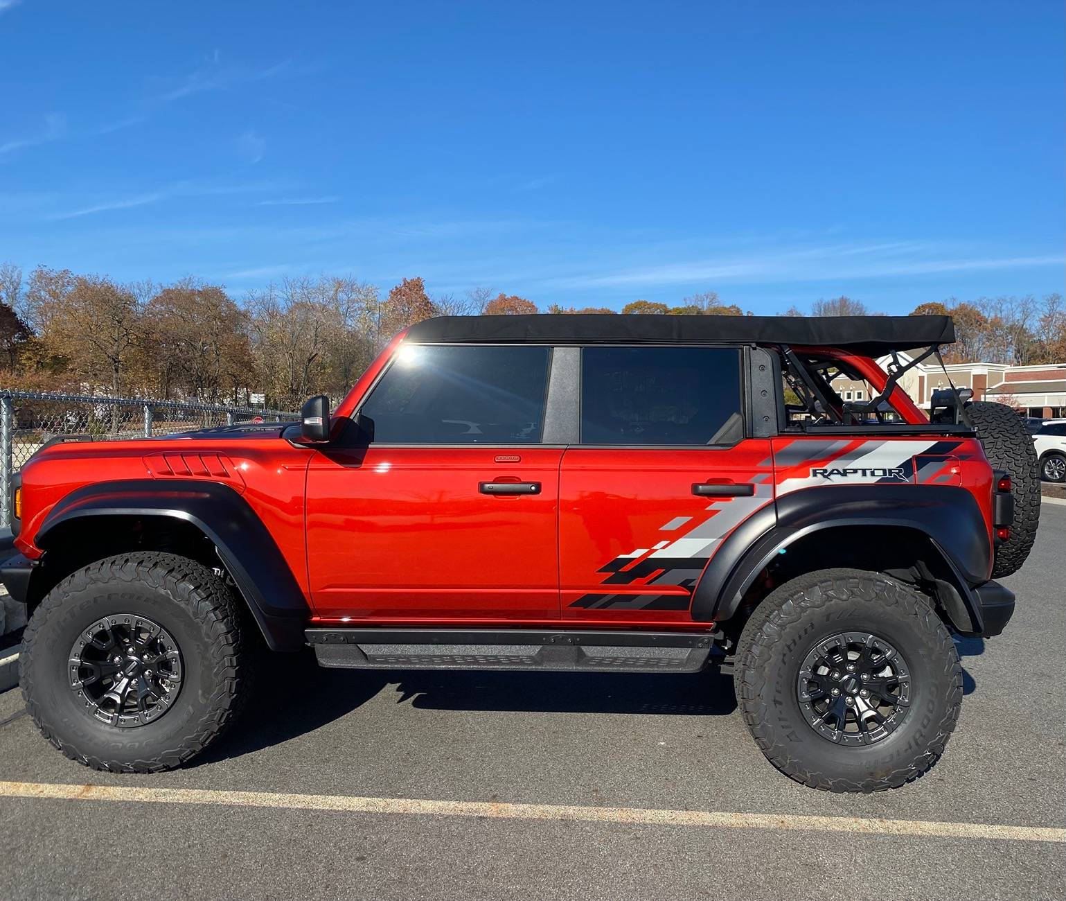 Ford Bronco Install soft top on Raptor IMG_0369