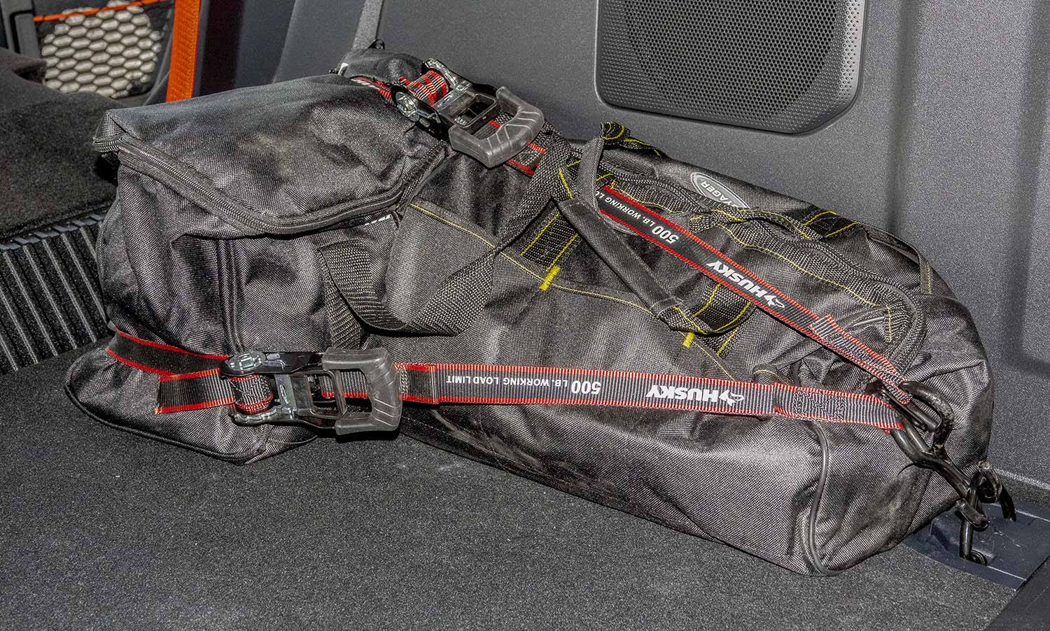 Ford Bronco ICONIC SILVER Bronco Club 2025Julu21_Two rear bags strapped_1500w