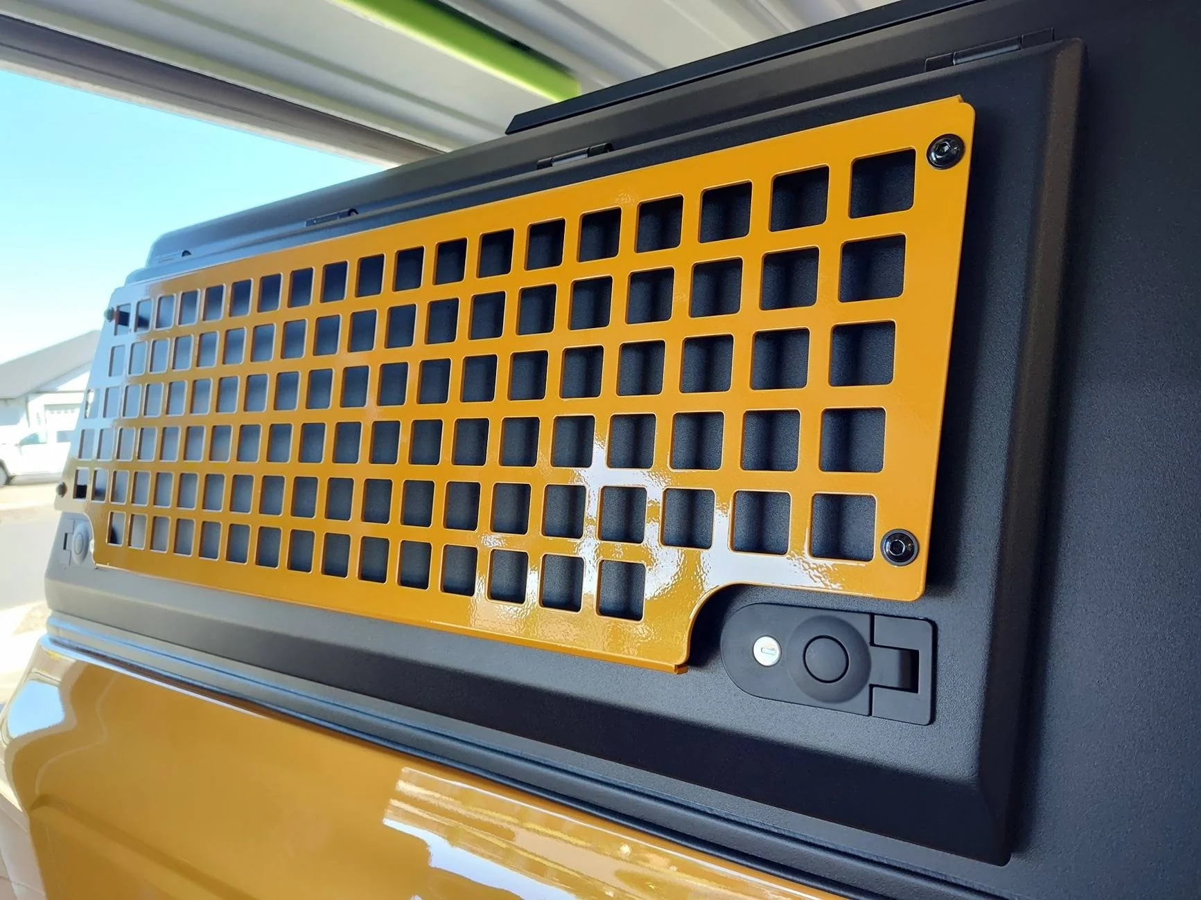 Ford Bronco Armadillo Designs - 2 Door Hardtop review ArmaBatchA6