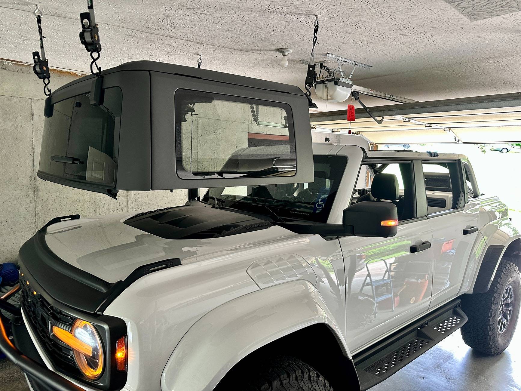 Ford Bronco Install soft top on Raptor 544D9DF5-E0AA-4D5C-A663-1F349CF5E136_1_201_a