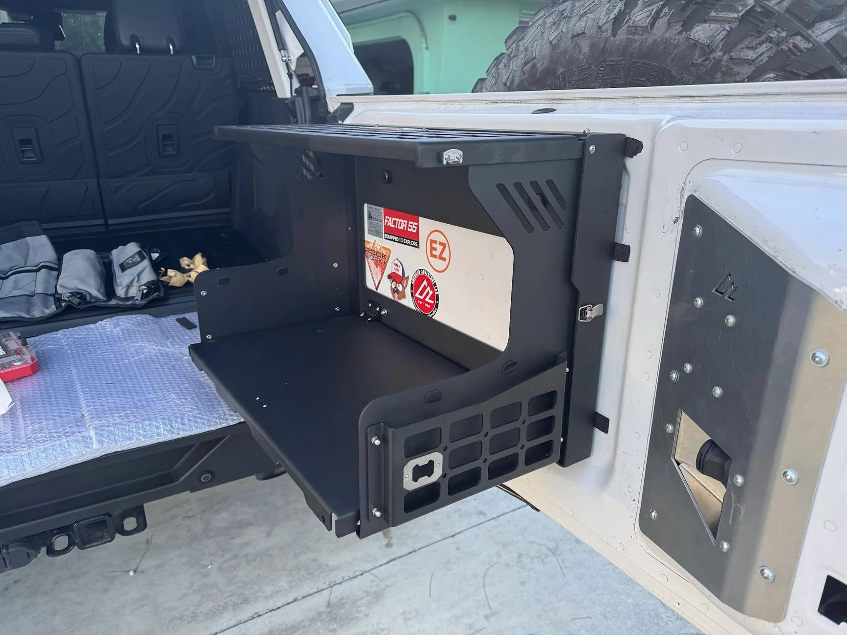 Ford Bronco Looking for a tailgate table 1753383216967-pk