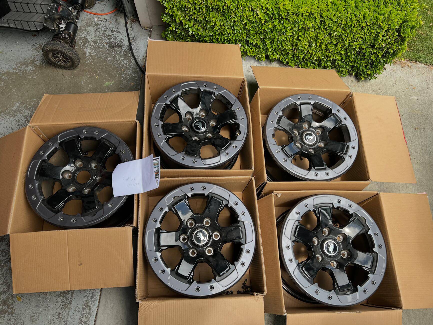 Ford Bronco FS: 5 Badlands Beadlock Capable Optional Wheels 1753389416171-z2