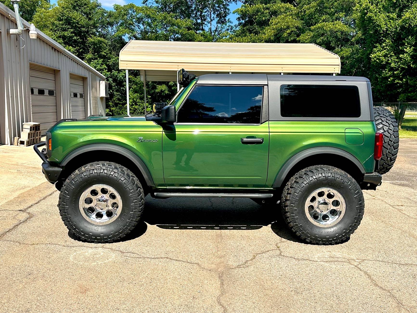 Ford Bronco Retro themed 2Door Eruption Green basequatch progress IMG_3355