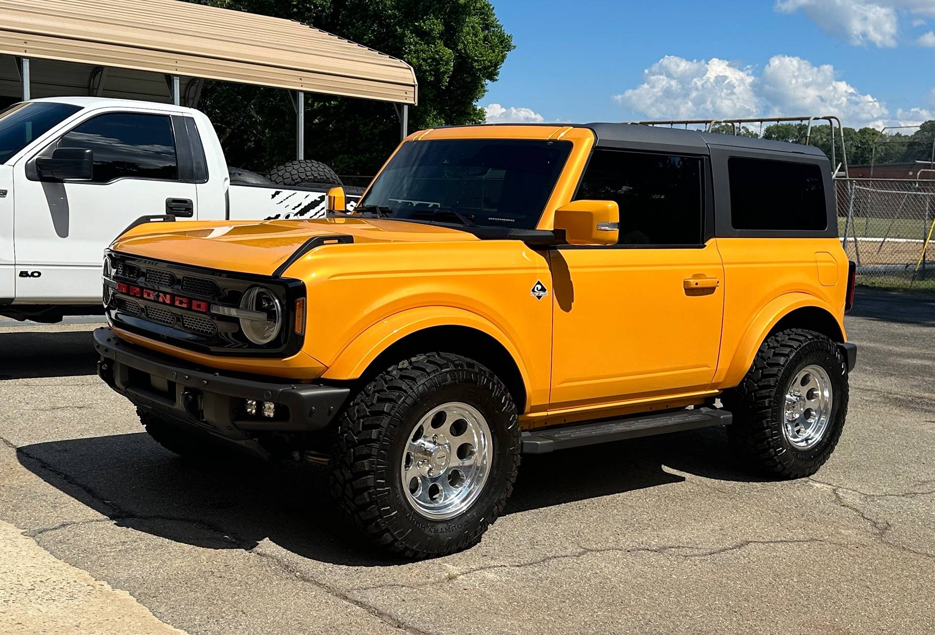 Ford Bronco Retro themed 2Door Eruption Green basequatch progress IMG_3576