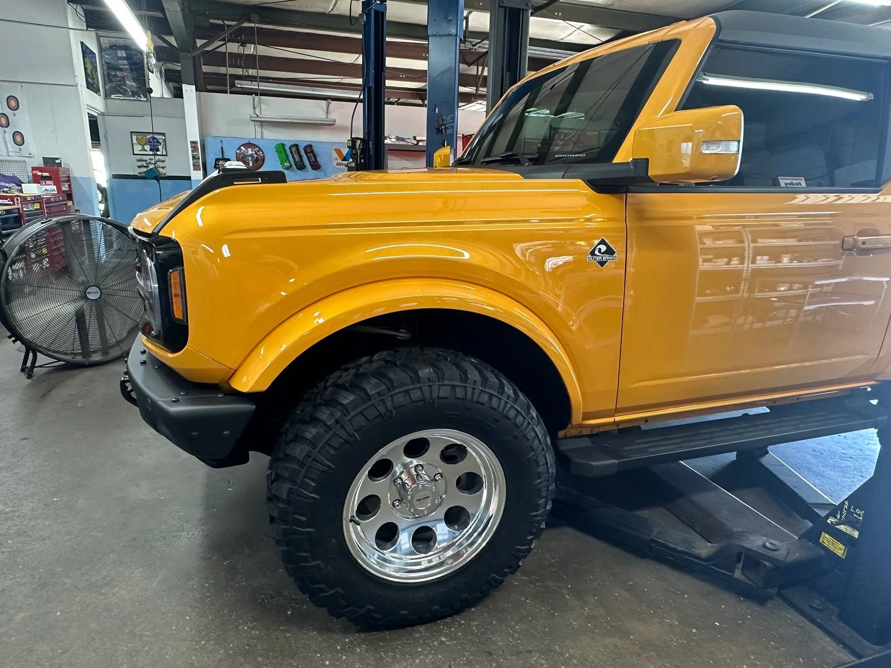 Ford Bronco Retro themed 2Door Eruption Green basequatch progress IMG_3563