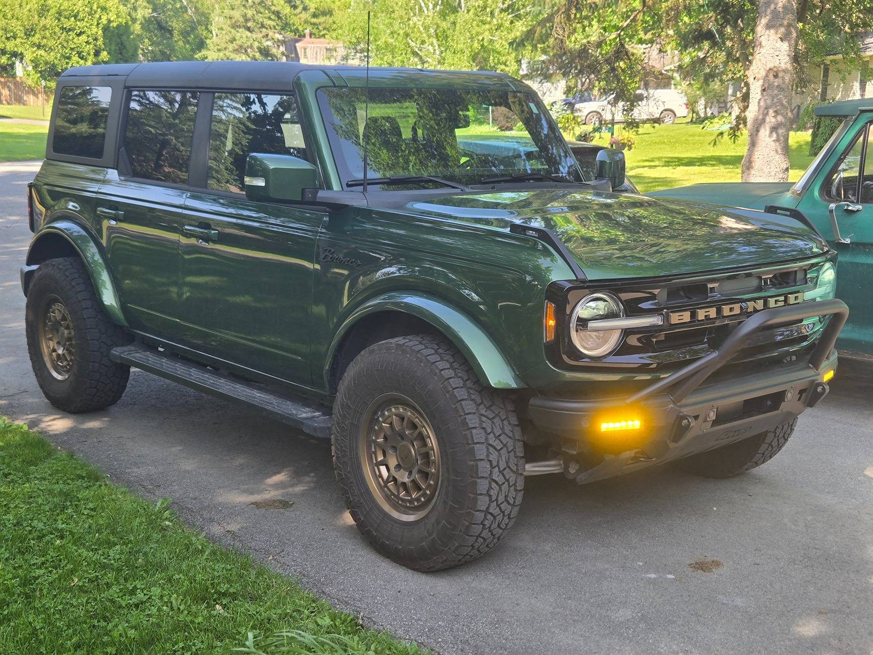 Ford Bronco Bronze Wheel Photo Gallery 1000014240