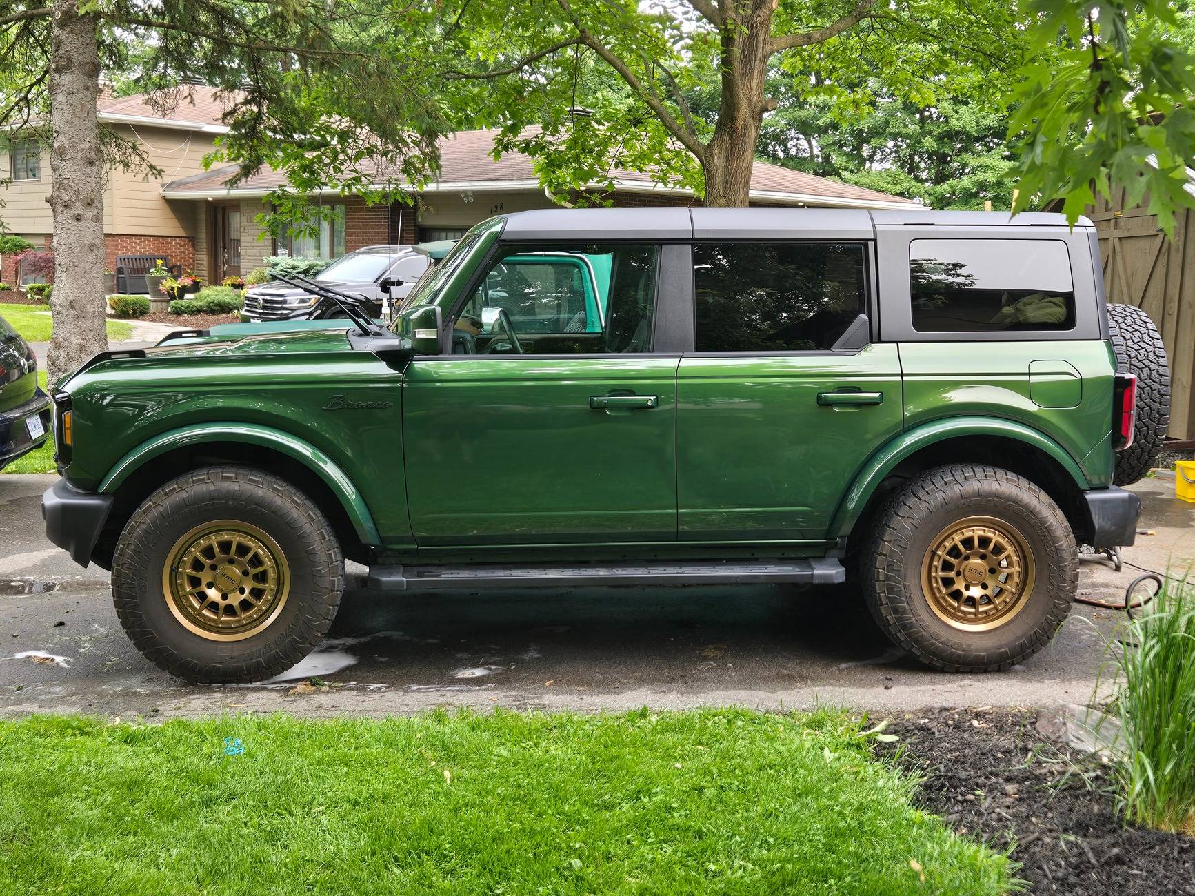 Ford Bronco Bronze Wheel Photo Gallery 1000014103