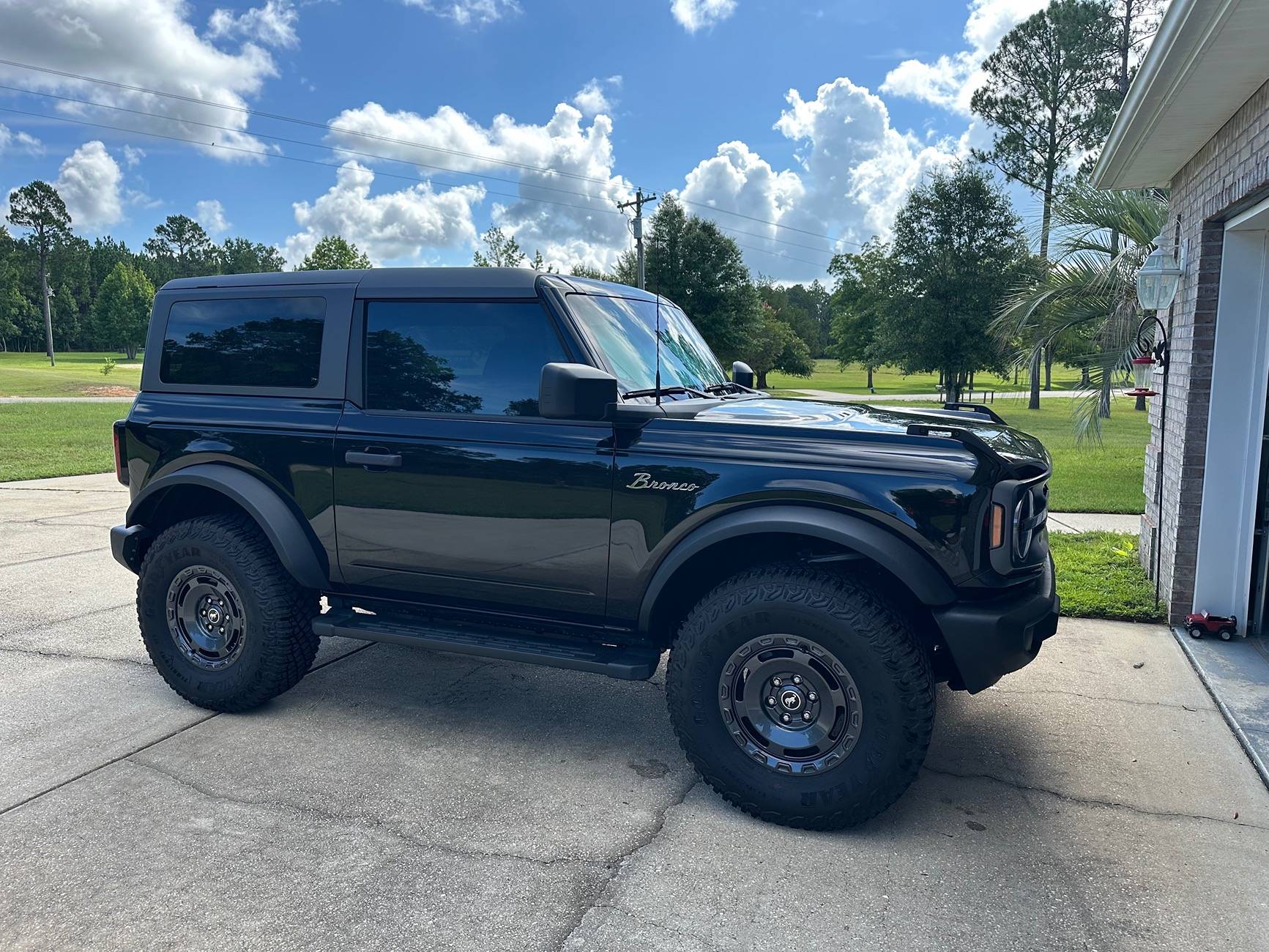 Ford Bronco SHADOW BLACK Bronco Club IMG_8386