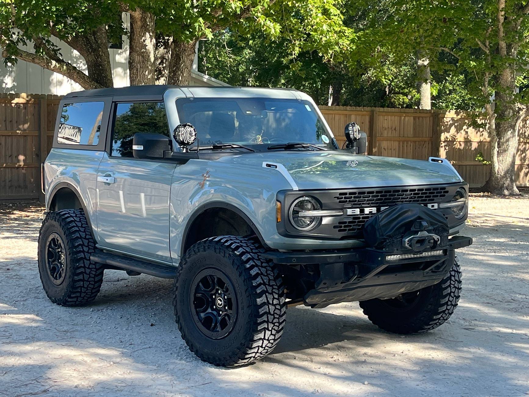 Ford Bronco ProComp 2.5 VRST Coilover Available ( old 4WP ) IMG_3863