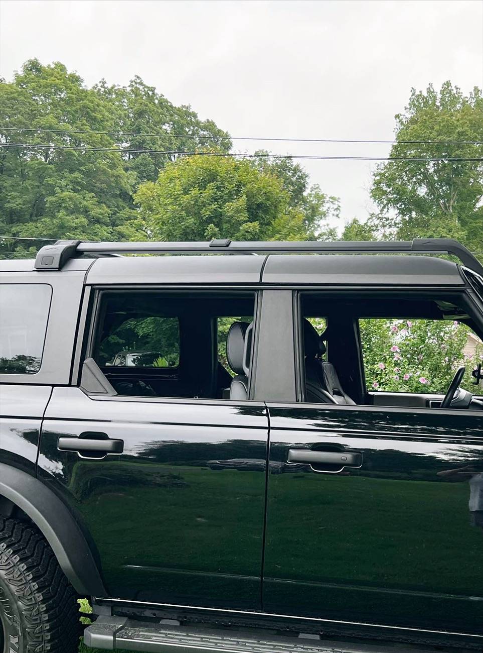 Ford Bronco OEM rack, missing all screws - where to source? IMG_5019