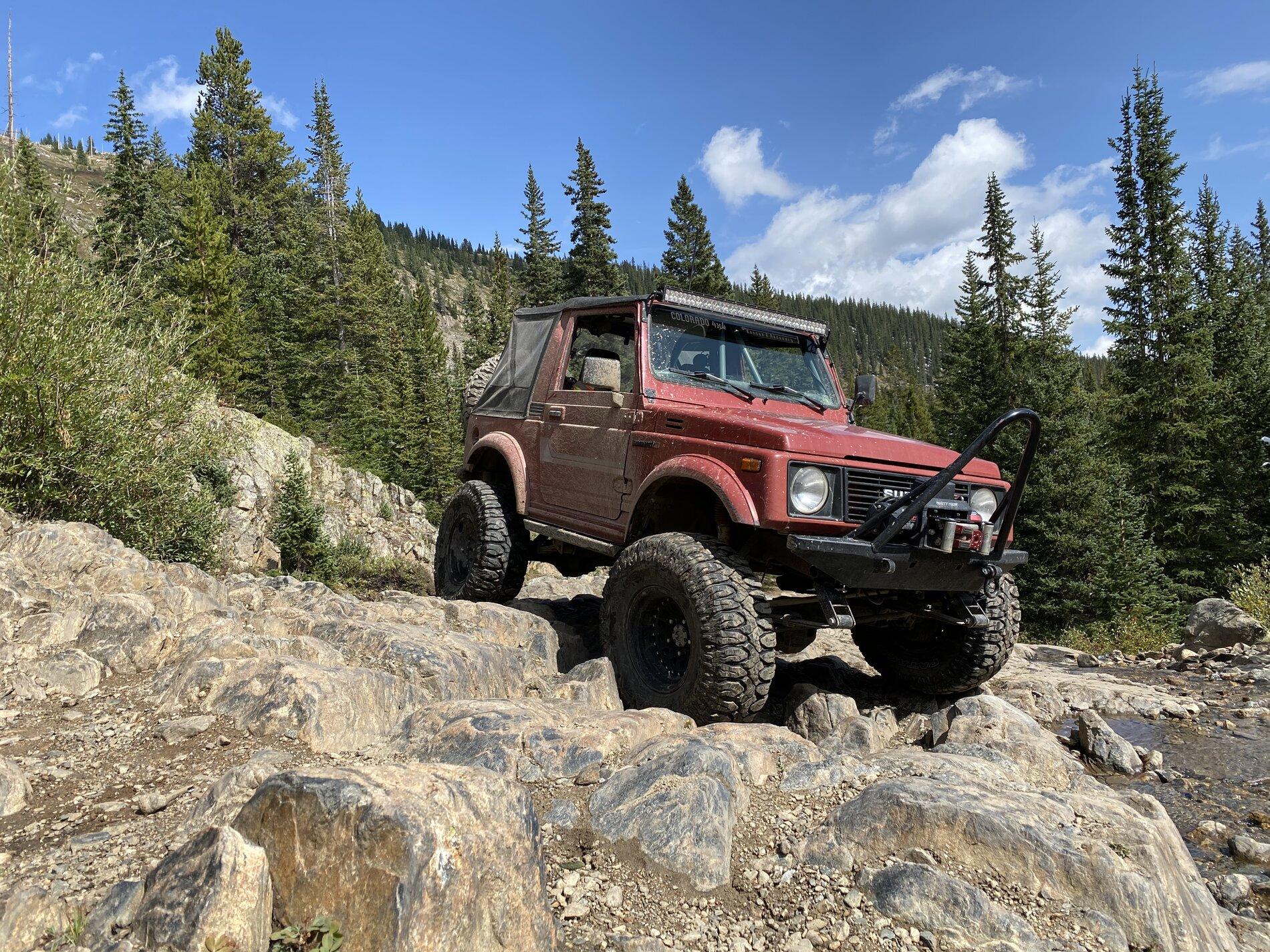 Ford Bronco Damn 35s are big 462B9F67-EAEA-4EC3-9917-3BE6B02929A8