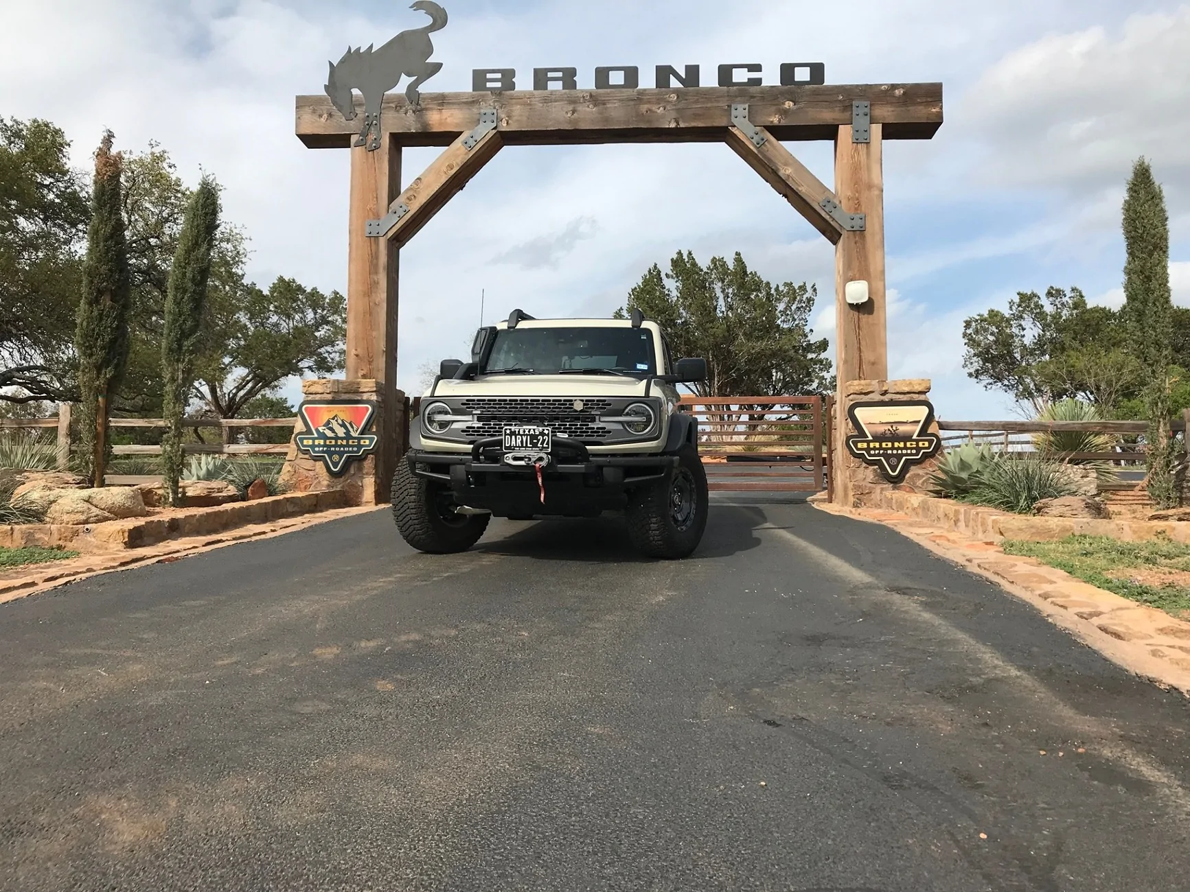 Ford Bronco Bronco Off Rodeo at Mt. Potosi (Vegas) thumbnail_IMG_1975
