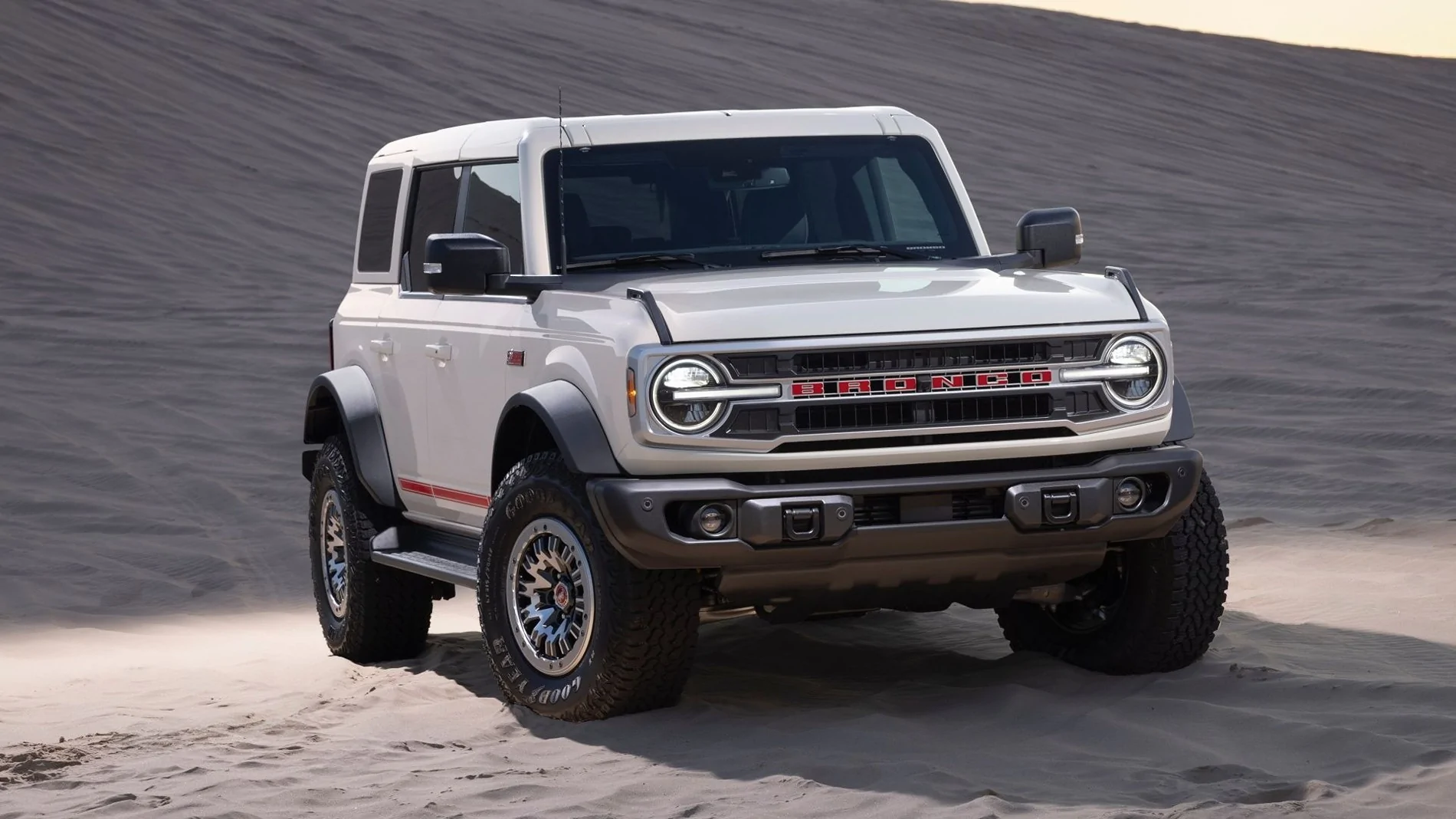 Ford Bronco 2026 Bronco 60th Anniversary Package Announced & Revealed ord-bronco-60th-anniversary-package-exterior-3-jpg