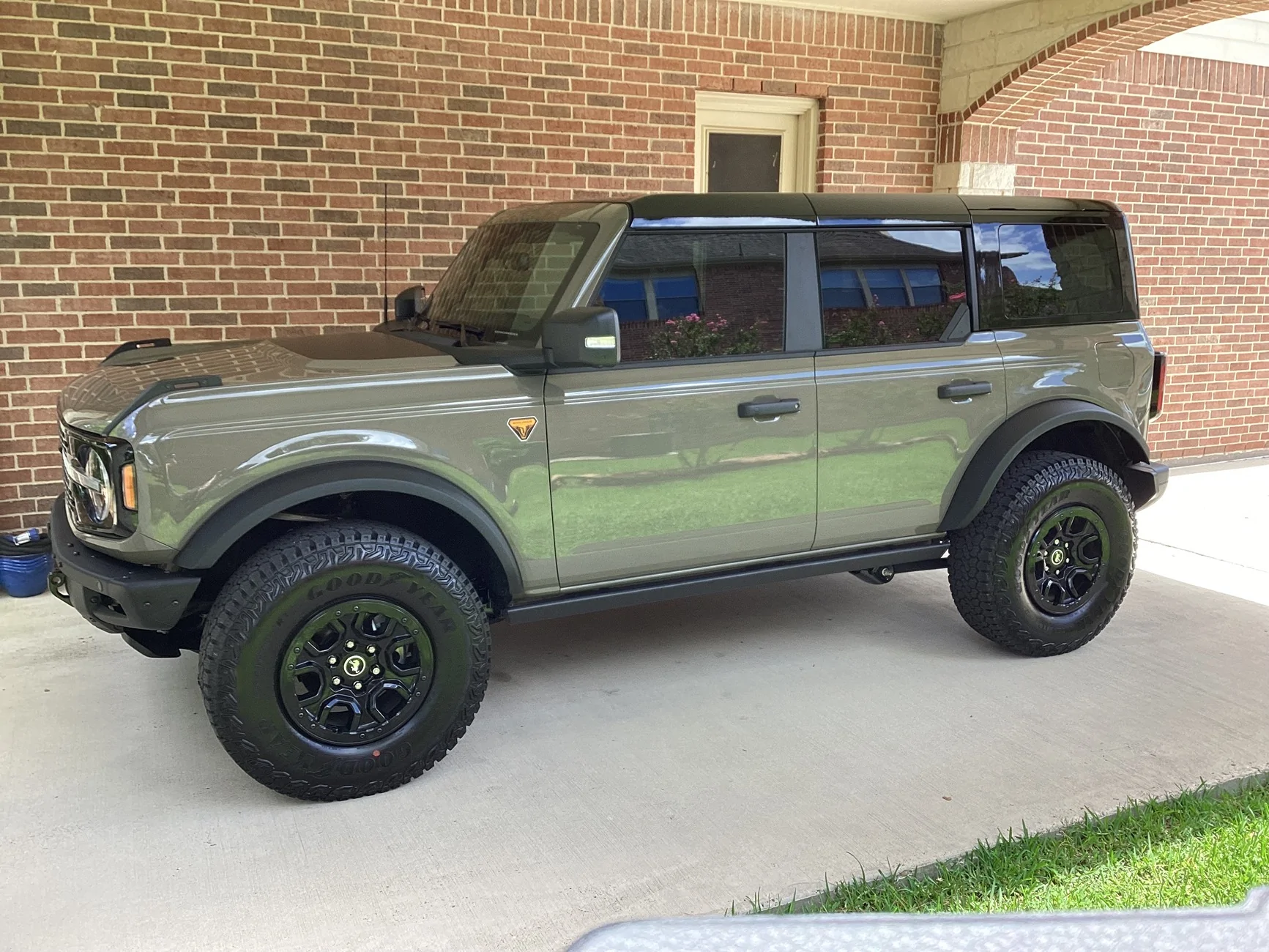 Ford Bronco MARSH GRAY Bronco Club IMG_5873