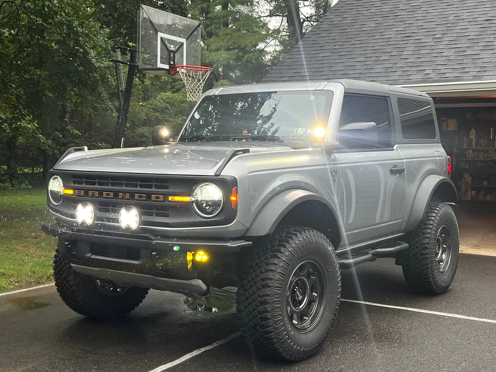 Ford Bronco ICONIC SILVER Bronco Club IMG_7179