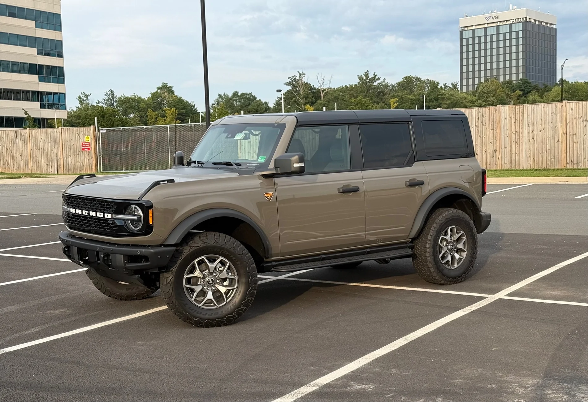 Ford Bronco MARSH GRAY Bronco Club IMG_3981