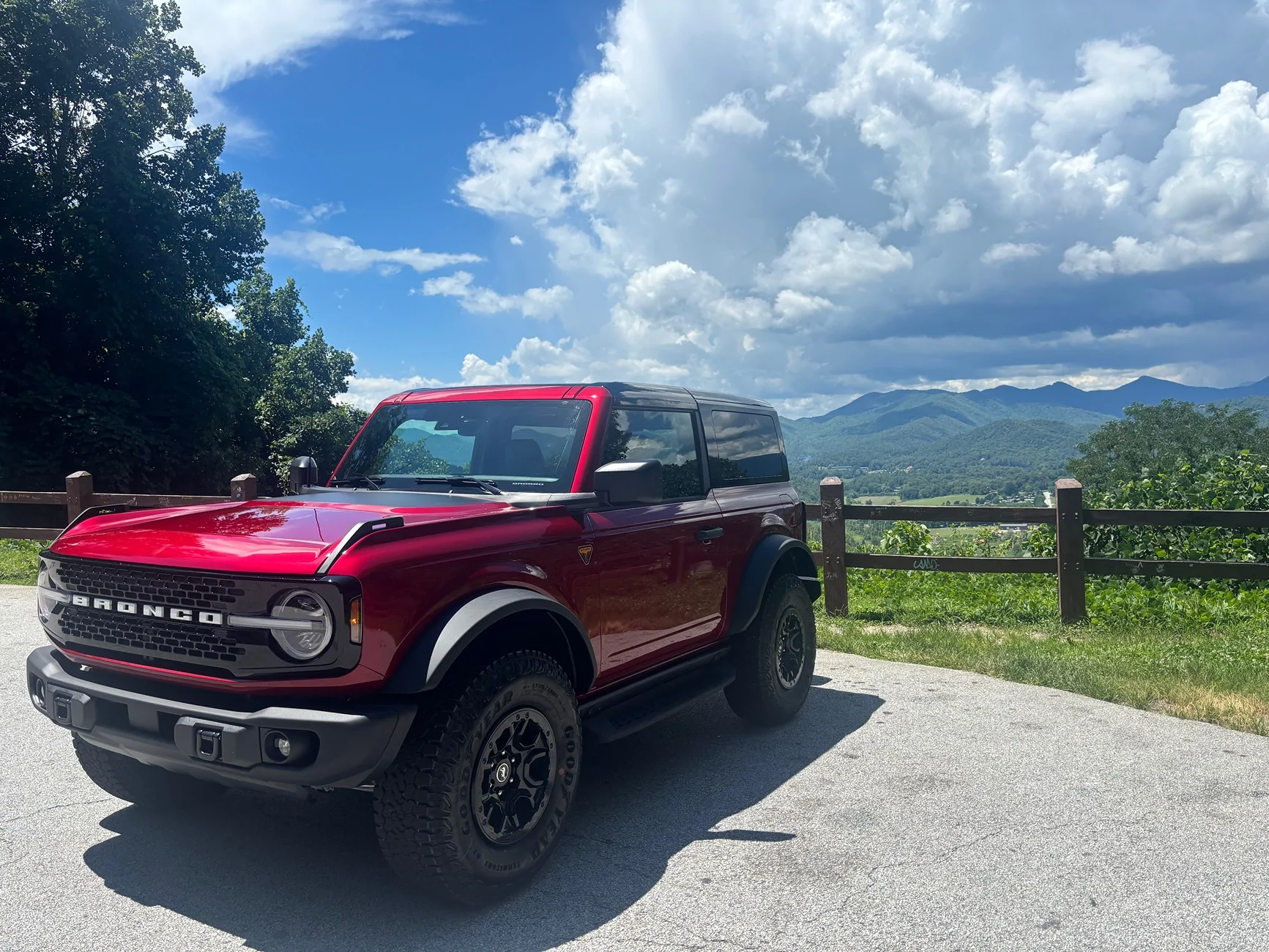 Ford Bronco RUBY RED Bronco Club IMG_1293