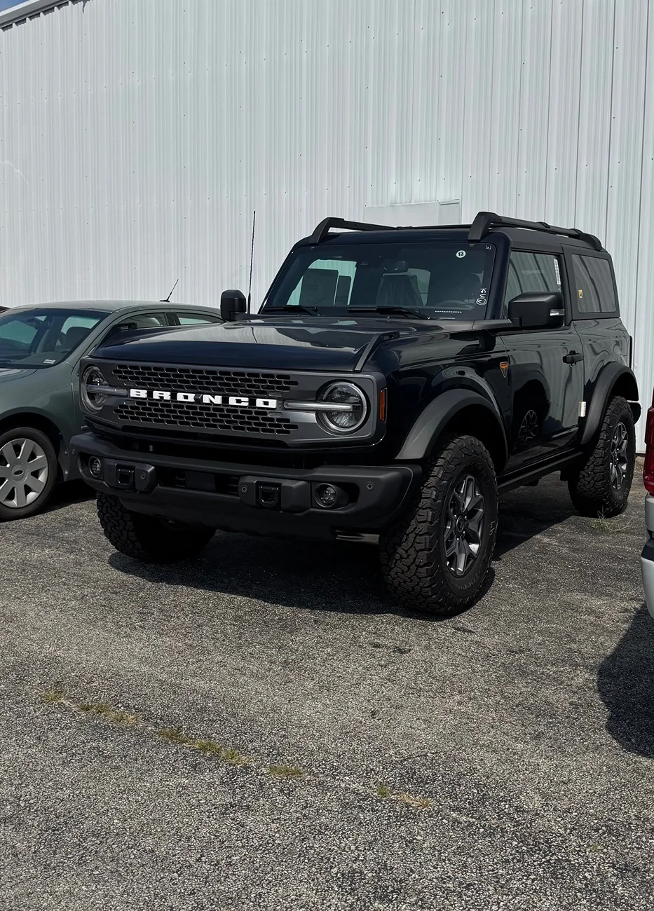 Ford Bronco SHADOW BLACK Bronco Club IMG_1763