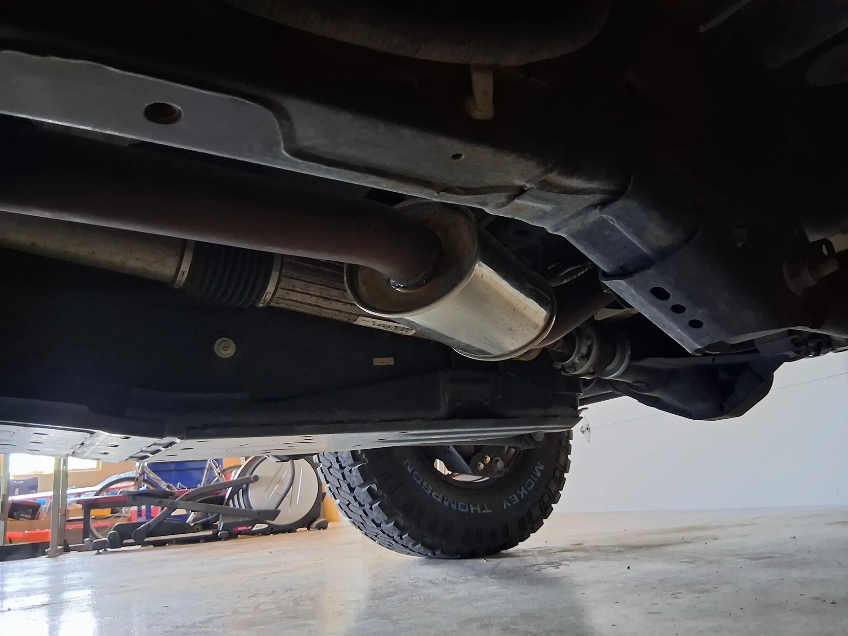 Ford Bronco Snyder Performance Engineering Axle Back Exhaust Review pic 3
