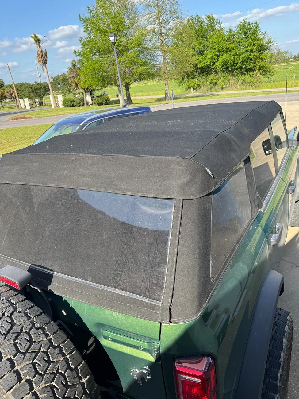 Ford Bronco Trektop Installed on a 4-door IMG_0238