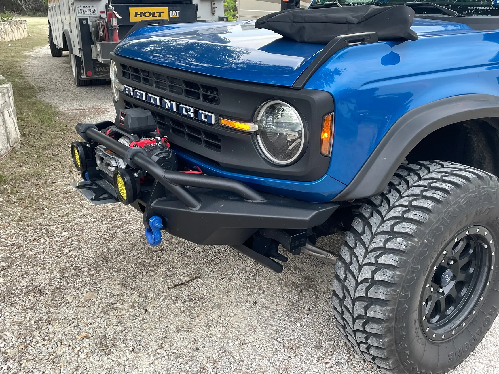 Ford Bronco Pics of your front bumper and winch set up IMG_2943