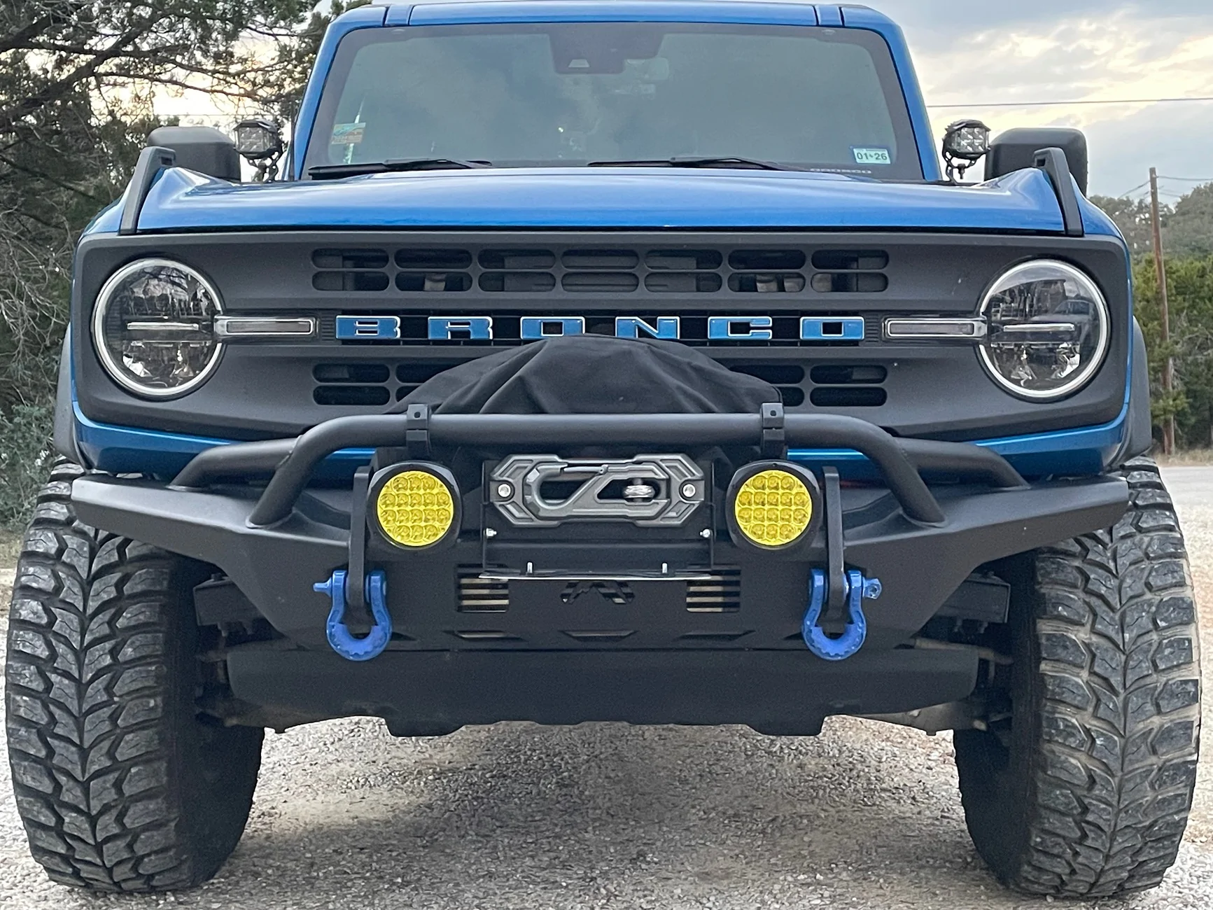 Ford Bronco Pics of your front bumper and winch set up IMG_2134