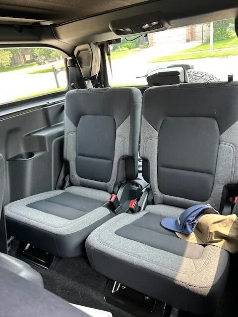Ford Bronco New 2025 base cloth rear