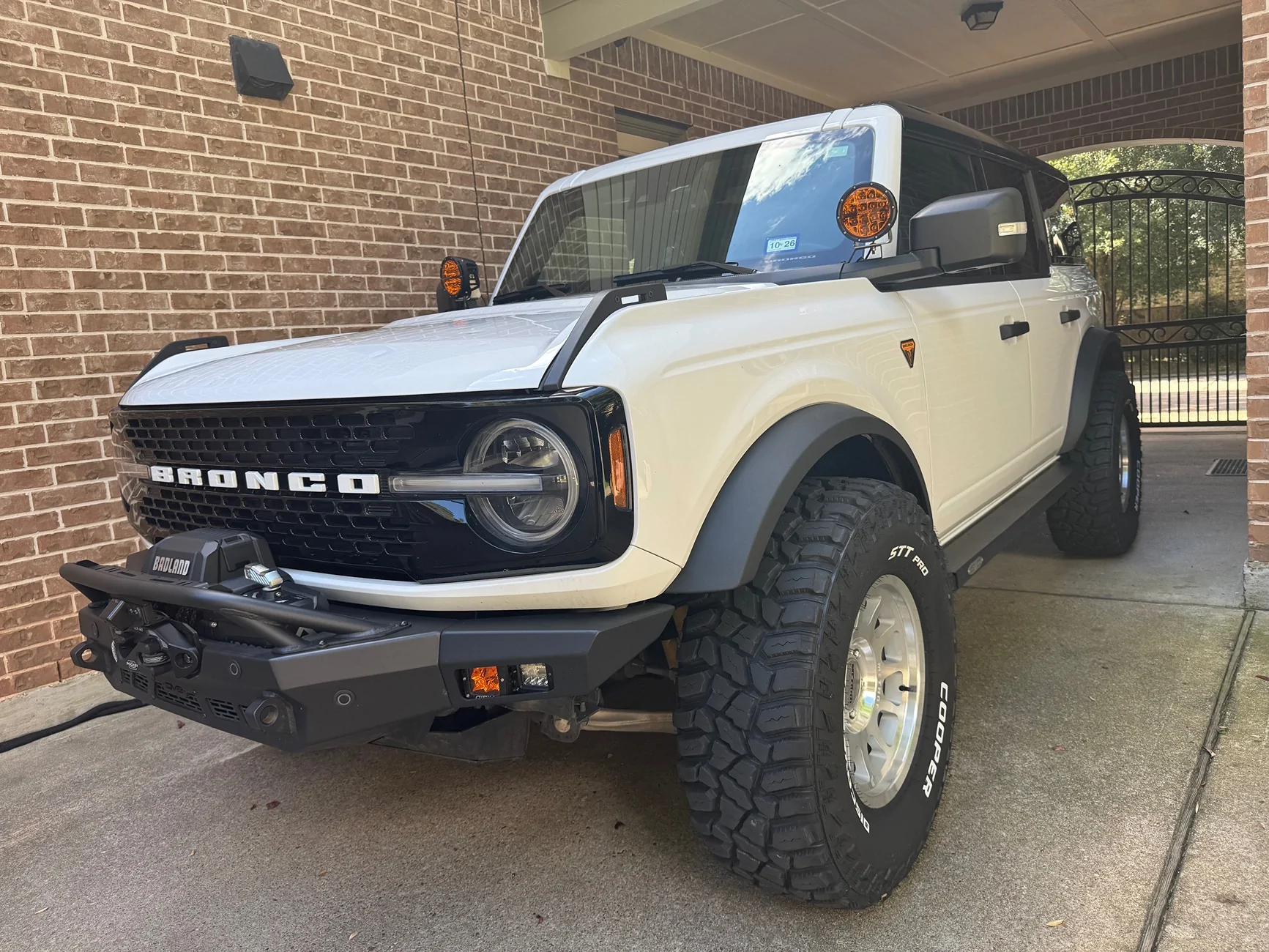 Ford Bronco White or Black Tire lettering out? IMG_1861