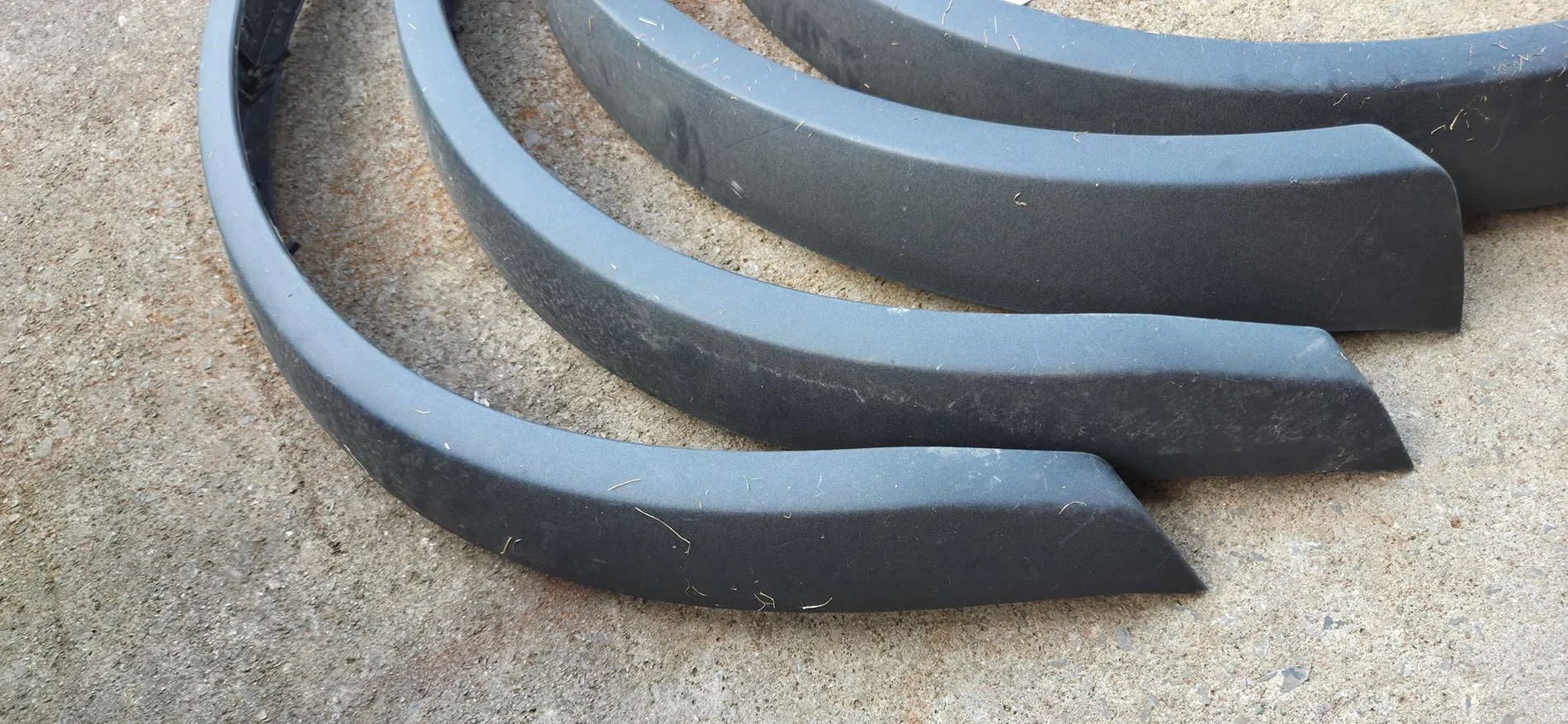 Ford Bronco 4 dr standard flares *FREE* 20250815_190613