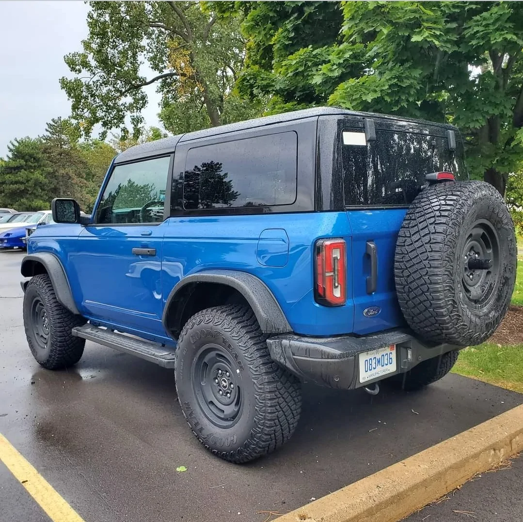 Ford Bronco One-Off Bronco and Bronco Sport Silver Lake Dunes Project Vehicles Velocity blue Heritage Edition Bronco 2-door w_ black flares and black MOD top 2 (1)